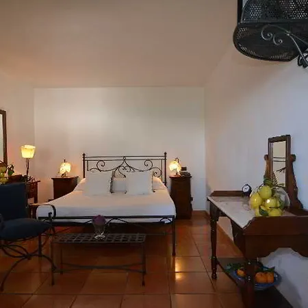 Torre Di Cesare 4* マイオーリ