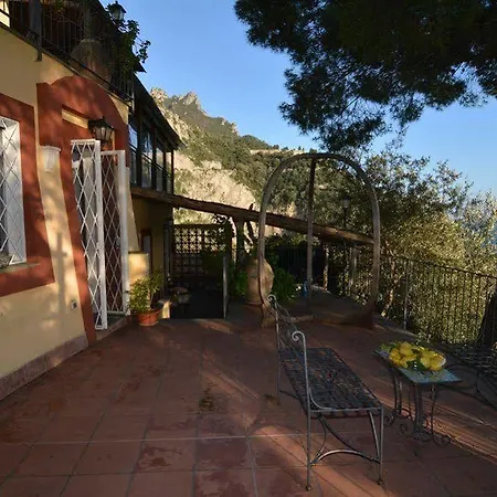 Casa de hóspedes Torre Di Cesare Maiori