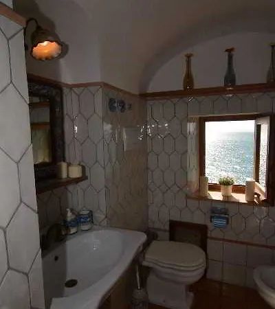Maison d'hôtes Torre Di Cesare 4*