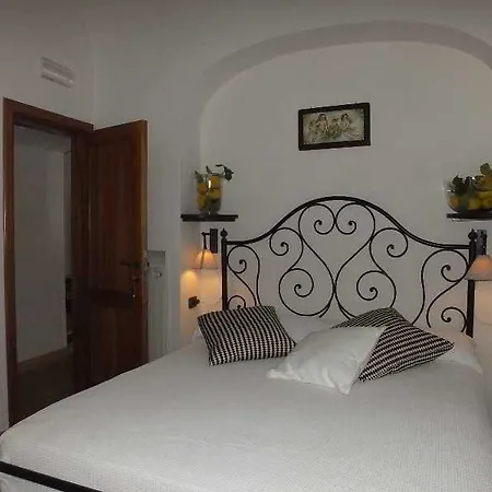 Maison d'hôtes Torre Di Cesare 4*